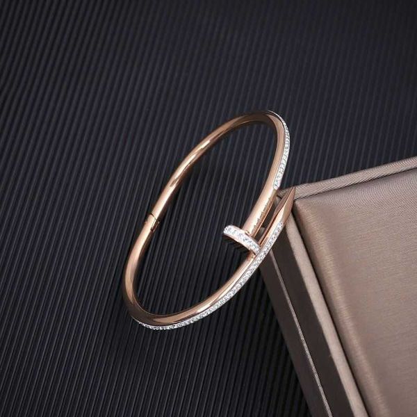 

designer carti bracelet jewelry bangle steel bracelet classic fashion shape micro inlay bracelet x75d, Black