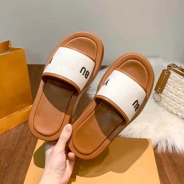 

designer women plaid pattern slippers woman striped brown elegant leather sliders embroidered bur platform brown sandal thick bottom couple, Black