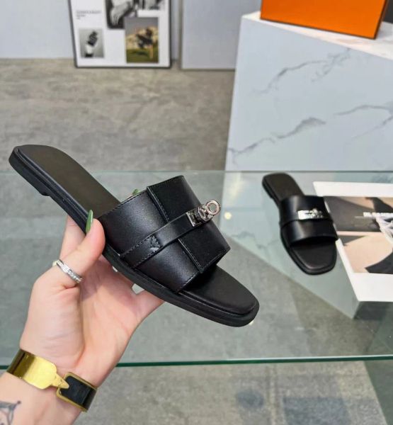 

gabriel sandal luxury woman summer slipper flats designer slippers slide kelly buckle casual flip flop slip on outdoor footwear beach rubber, Black