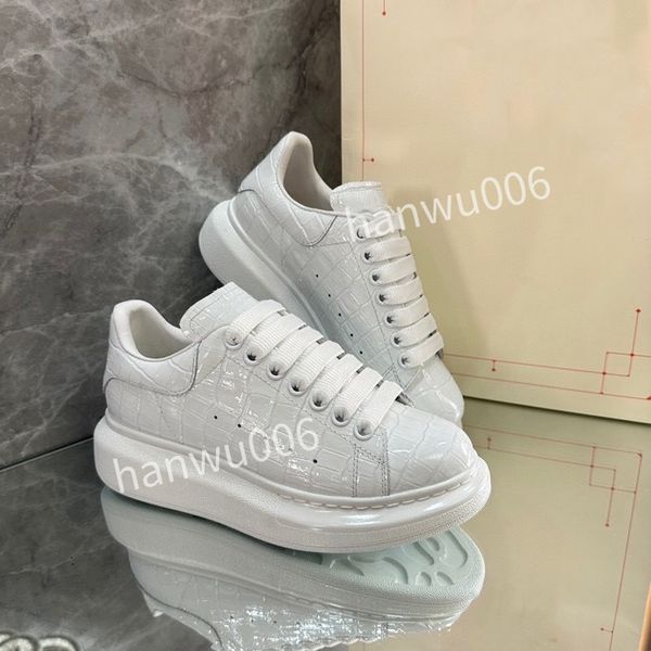 

r high sneakers spanish designer sports shoes women men fashion casual shoes comfortable nonslip soles2023, Black