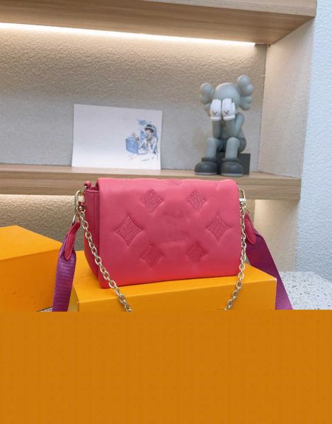 

cosmetic bags cases hh pochette coussins chain bag soft lambskin embossed designer women luxurys shoulder woc clutch crossbody makeup bag em