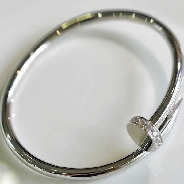 

2023 designer bracelet carti bangle jewelry classic gold colorless couple bracelet fashion light luxury lovely gift for omen, Black