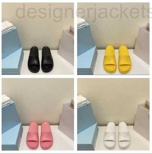 

slippers designer 2023 summer luxury sandals women flip flops slipper fashion genuine leather slides metal chain ladies casual triangle sign, Black