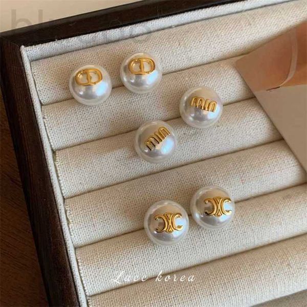 

charm designer simple letter pearl earrings for women spring and summer french 2023 new fashion high sense light luxury small group z9ri, Golden