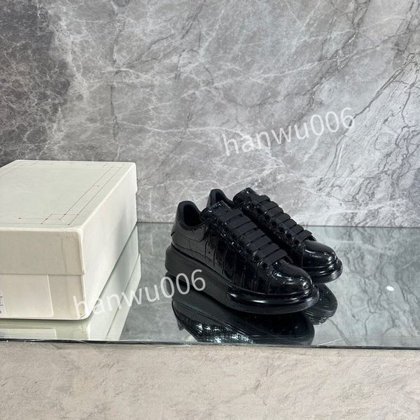 

2023new fashion high sneakers spanish designer sports shoes womens men fashion casual shoes comfortable nonslip soles, Black