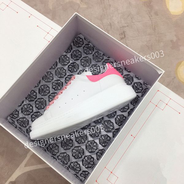 

mens designers shoes outdoor mens low skateboard shoes one knit wheat black white casual sports joint sneakers