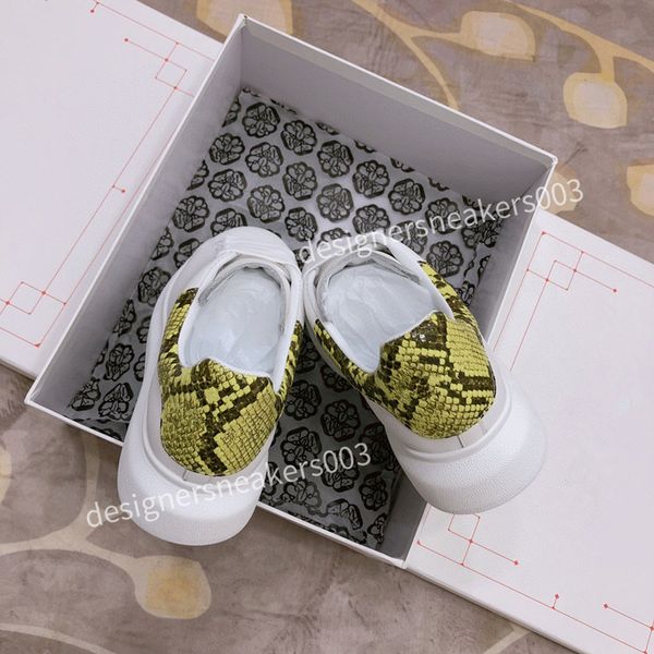 

new mens designers shoes outdoor mens skateboard shoes one knit wheat black white casual sports joint sneakers