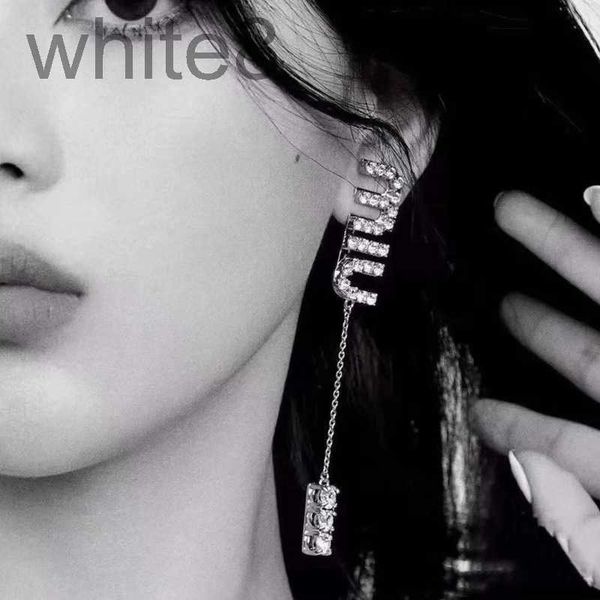 

charm designer water diamond long letter earrings miao family light luxury small group female rlja, Golden