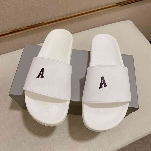 

fashion slippers 2023 balencaigaity luxury design summer men and women flat shoes thick sole leather rubber letter logo casual cartoon slipp, Black