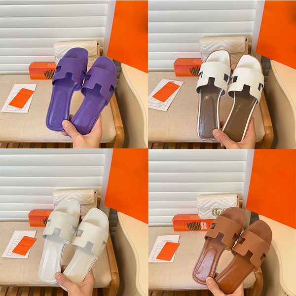 

2023 designer women slippers casual sandals luxury gladiator fashion summer leather genuine flat heel outside matching indoor slides woman s, Black