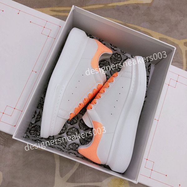 

2023new men womens designers shoes outdoor mens low skateboard shoes one knit wheat black white casual sports joint sneakers