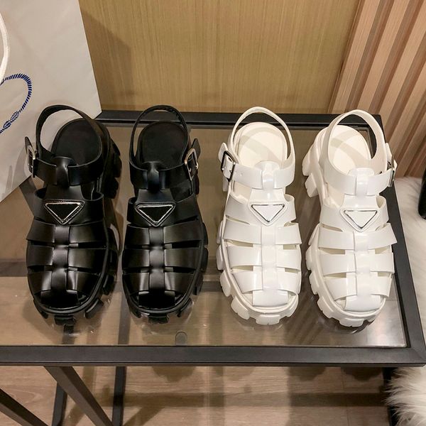 

2023 women designer sandals foam rubber sandal platform heels flat slippers roman quilted nappa leather slides crisscross slipper buckle wom, Black