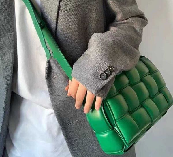 

teen abottegas vneta shoulder authentic jodie crossbody bags elegant totes classic ladies lady pillow bag cross woven cassettes winter b yiu