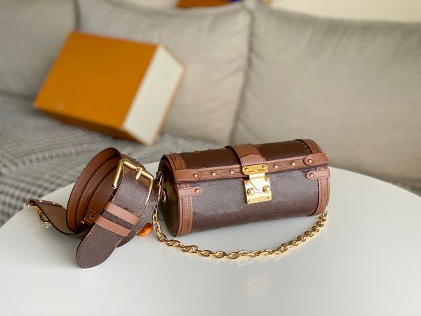 

designer handbag tote bag women's bag crossbody bag underarm bag single shoulder bag luxury 1v cowhide paired with canvas printed metal