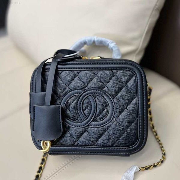 

handbag saddles bag with strap designer bag backpacks tote wallet magnetic metal pendant purses 5a shoulder bags womens crossbody handbags