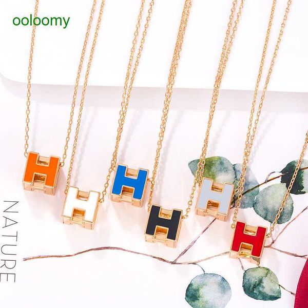 

hemres designer necklace s925 sterling silver square block h letter enamel necklace pendant lock bone chain female plated 18k gold simple lu, Black