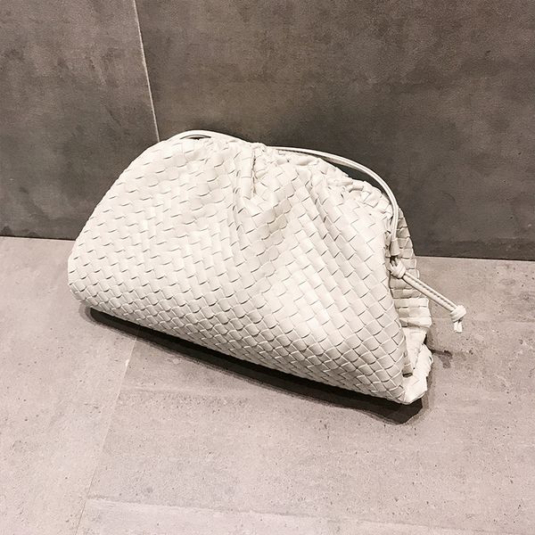 

designer bag armpit shoulder bag fashion woven leather handbag luxury designer moon shaped medium bags women' cross body cross purses