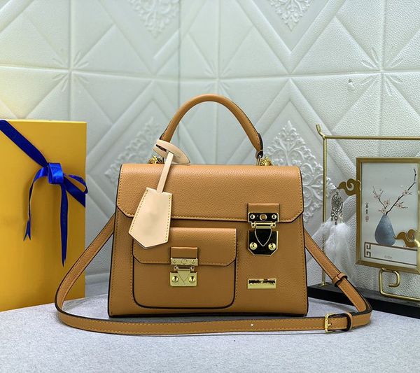 

l micro metis chain shoulder bag mini messenger handbag iconic s-lock clasp cross body flap monograms empreinte leather pochette wallets n82