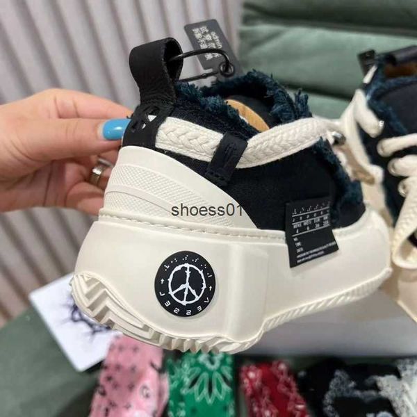 

vanness wu's same big head canvas shoes hidden low thick bottom open mouth laughing yang surpass the same men's and women's l, Black