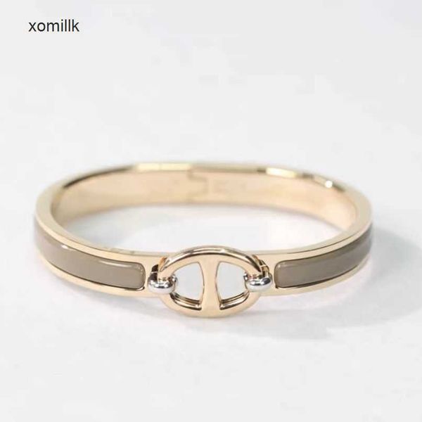

hermm gift bracelets high version direct delivery light luxury h new rose gold pig nose enamel male and female lovers same style bracelet rk, Black