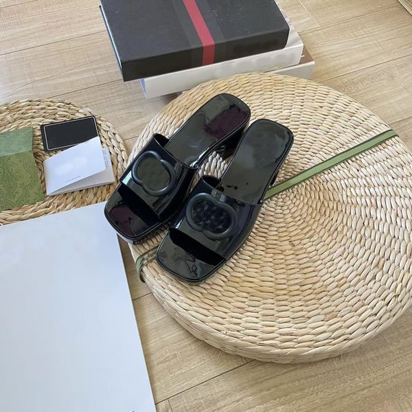 

2023 fashion designer luxury sandals womens slippers flat platform mules fur canvas slider slides black white pool ladies straw casual sanda