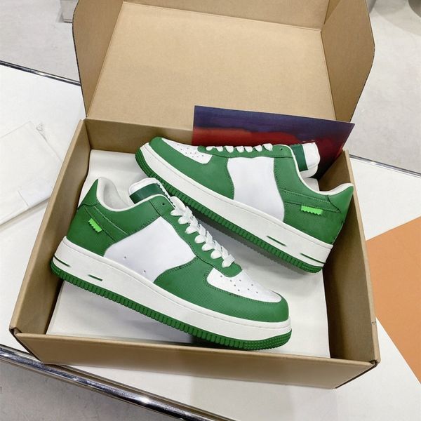 

2023 casual shoes platform trainers white green spark team royal comet red printing brown paisley women men sneakers p8ib#, Black
