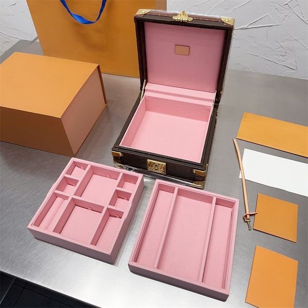 

2023 designer bags boxes leather watch box 8 mens watch organizer jewelry storage box fashion womens rings tray cosmetic case bag