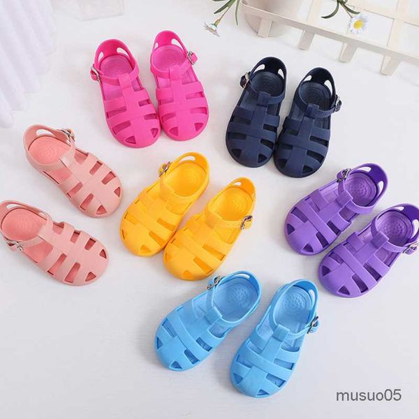 

girls' foreign baby children bao toutou soft base sandalwood 2023 summer new boys and girls fashion sandals, Black;red