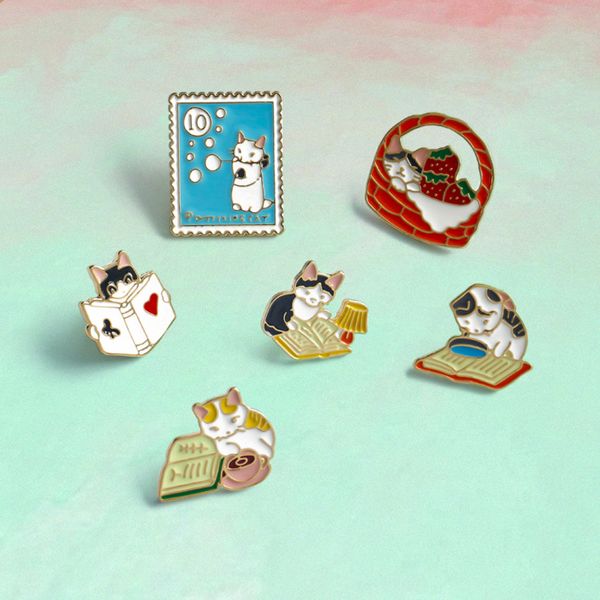

cute cat alloy oil drop badges reading kittens brooches pin strawberry pin, Blue