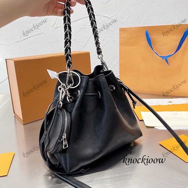 

luxury designer cowhide version bucket bag women crossbody metal and leather woven handle removable leather shoulder strap handbag multiple