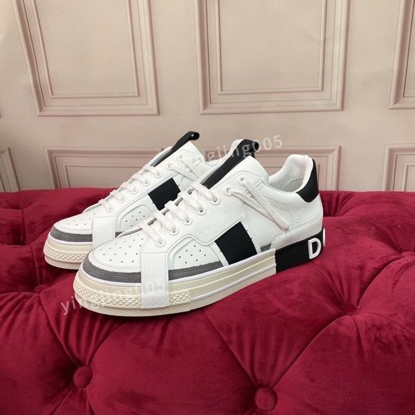 

new designer brand casual shoes for mens womens flat sneakers low panda black grey fog chunky glow triple pink dunks strange love
