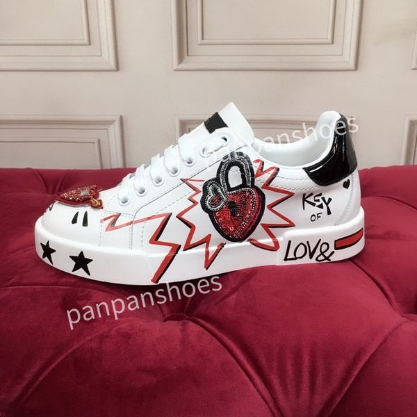 

2023new fashion casual shoes men womens designer leather lace-up sneaker fashion lady flat running trainers letters woman shoes platform men, Black