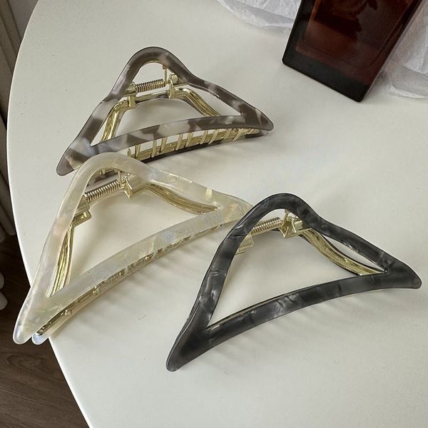 

woman large triangle design acetate patch metal hair claws girls shark clip hair clips washing face hairpins headwear ornaments, Slivery;white