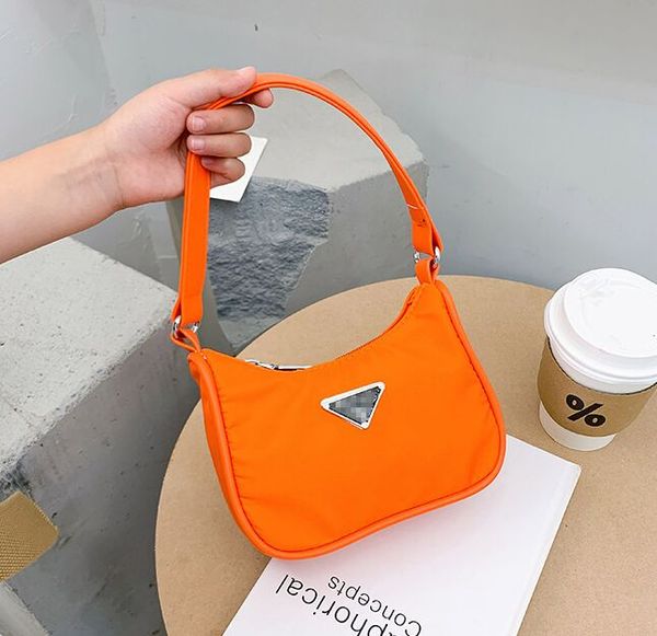 

nylon plain color girl handbags kids fashion one shoulder bags children cute letter casual portable messenger bag p0503, Black
