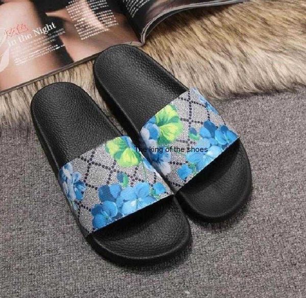 

2023 sandalsmen women slippers designer rubber slides sandal flat blooms strawberry tiger bees green red white 2023ity letter shoes, Black