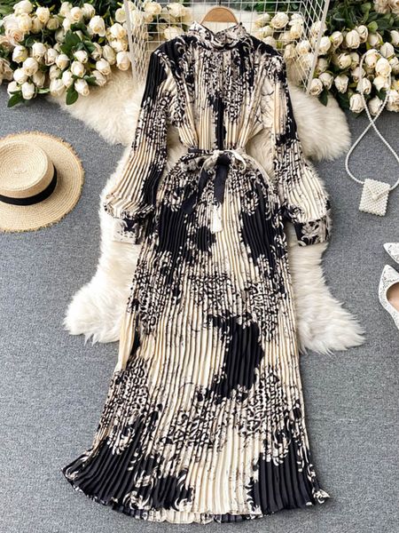 

casual dresses 2023 spring retro print pleated long maxi vestidos femininity small stand up collar puff sleeve slim holiday dress c293 23050, Black;gray