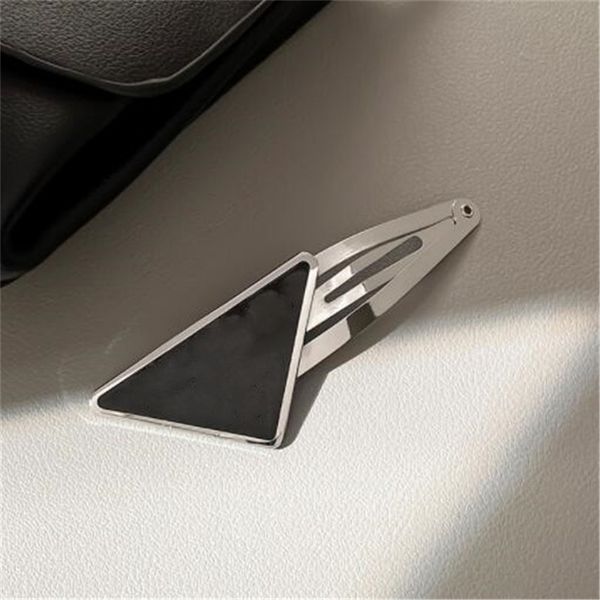 

luxury hair accessories metal triangle kids girl hairpin designer hair clips fashion barrettes letter girl hairclip, Slivery;white