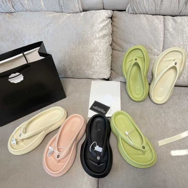 

platform designer slipper sandals for women mens rubber slides thong flip flops v-shaped thick bottom summer shoes mule flats loafers outdoo, Black