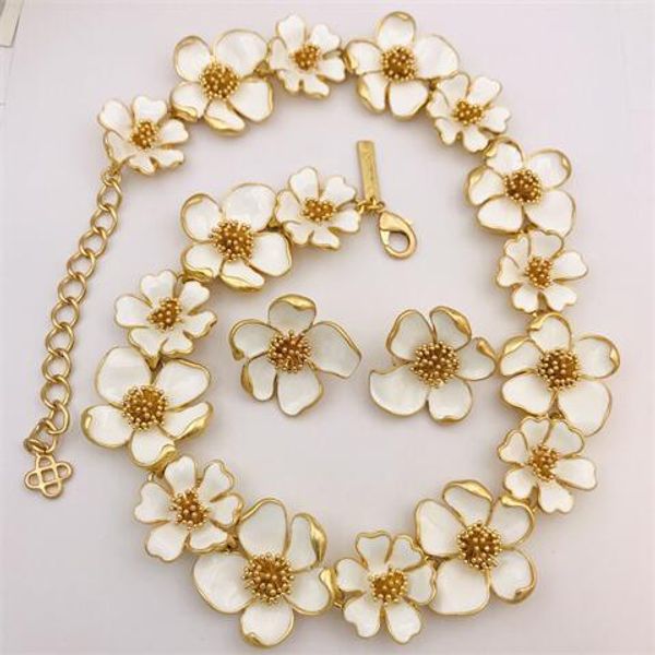

chokers european and american trendy drop glaze enamel medieval flower necklace ear clip earrings 230503, Golden;silver