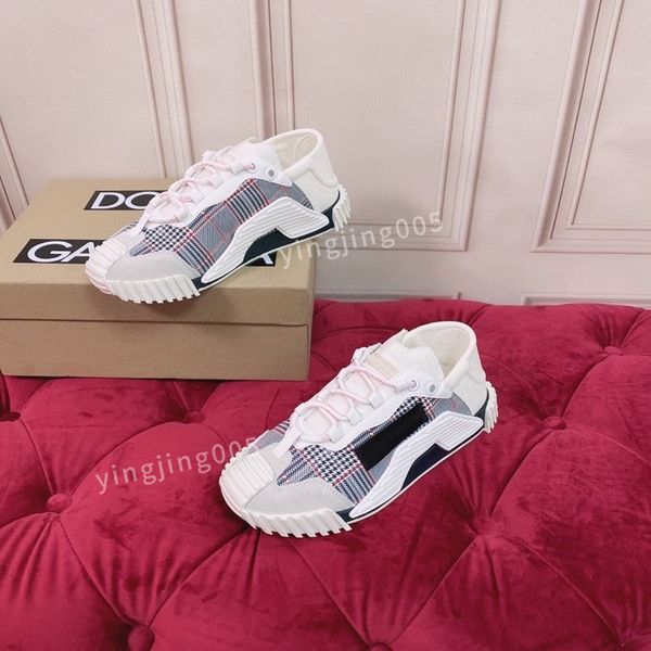 

2023fashion brand casual shoes for mens flat sneakers low panda black grey fog chunky glow triple dunks strange love