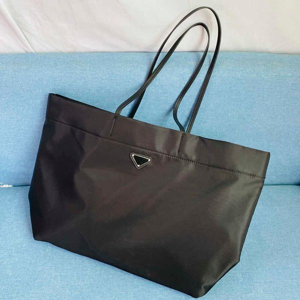 

totes casual tote bags for women luxury designer handbag and purse 2023 new in oxford cloth sheet metal decoration medium shoulder bag y23