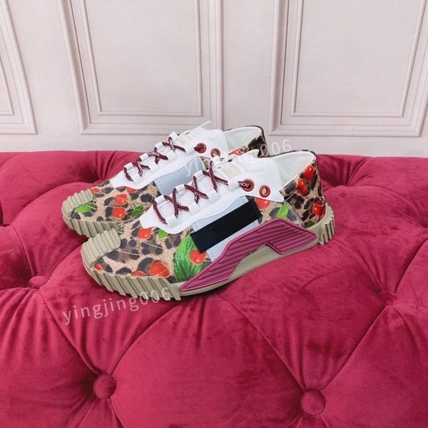 

fashion designer casual shoes for womens flat sneakers low panda black grey fog chunky dunks strange love2023