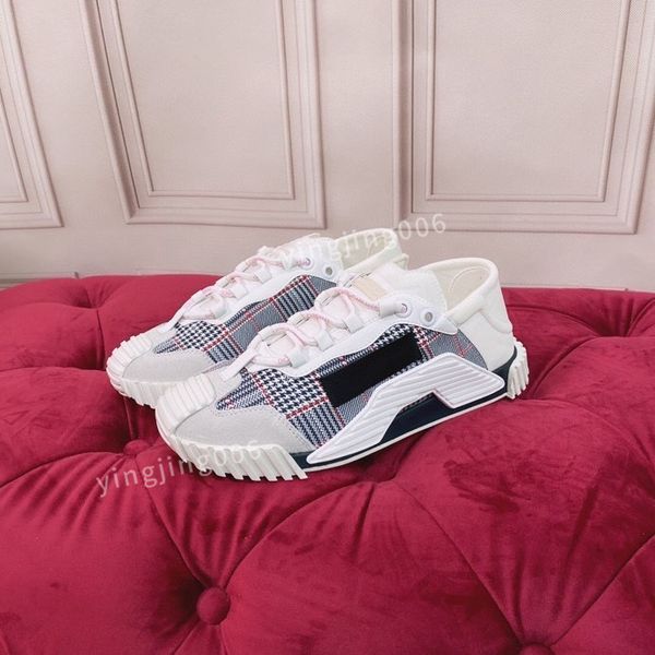 

2023new fashion designer casual shoes for men womens flat sneakers low panda black grey fog chunky glow triple dunks strange love