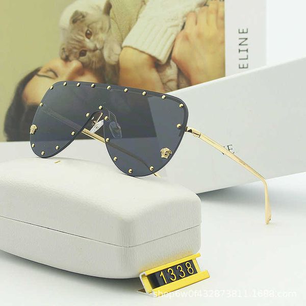

ren tou fan jia windshield glasses color rivet personalized trendy large frame gradient sunglasses, Black