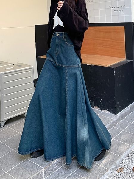 

skirts guuzyuviz long high waist versatile fishtail denim skirt woman 230504, Black