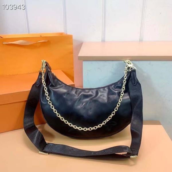

delicate knockoff designer hand bag ss23 half moon messenger women luxury shoulder brands bags loop 23cm fashion baguette bag with box walle