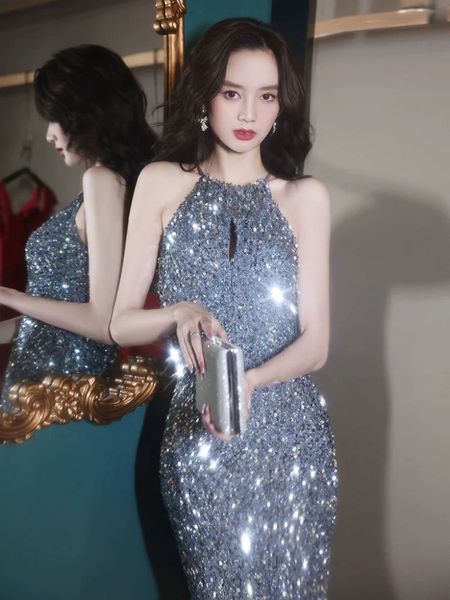 

mermaid halter cocktail gowns silver shiny sequin sleeveless zipper side split female bodycon evening party prom dress 2023, Black
