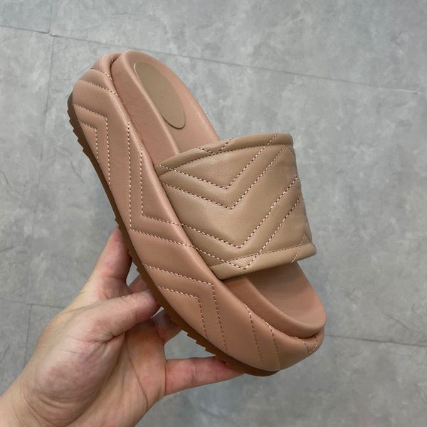 

2023 beach classic flat luxurys designers g letters woman slipper sandals summer lady cartoon big head slippers leather brands bath fashion, Black