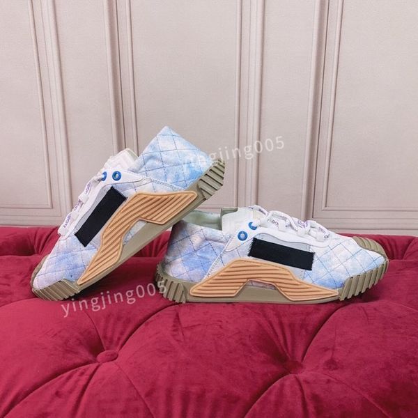 

new fashion brand casual shoes for womens mens flat sneakers low panda black grey fog chunky glow triple dunks strange shoes