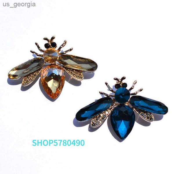

pins brooches cute bee rhinestone brooch women crystal insect breast pin champagne color corsage ladies party dress ornaments fashion jewelr, Gray